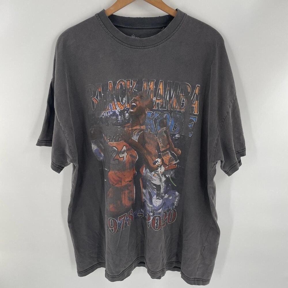 Sergio Calabasas Kobe Bryant Memorial T-Shirt L - Mamba Los Angeles Lakers